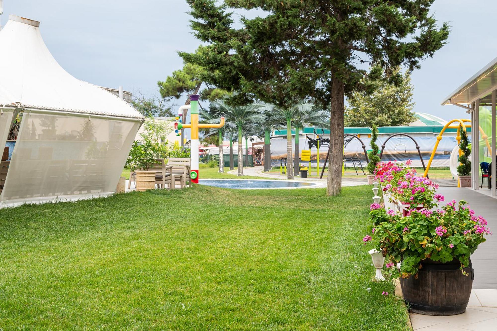 Flamingo Beach Hotel Slăntjev Brjag Exteriör bild