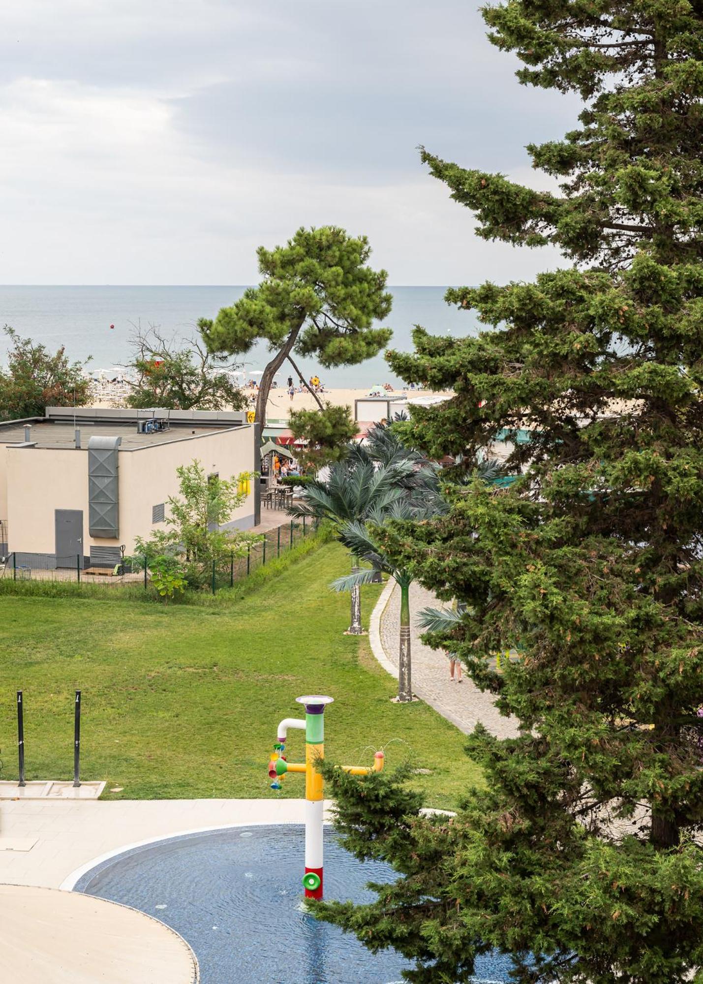 Flamingo Beach Hotel Slăntjev Brjag Exteriör bild
