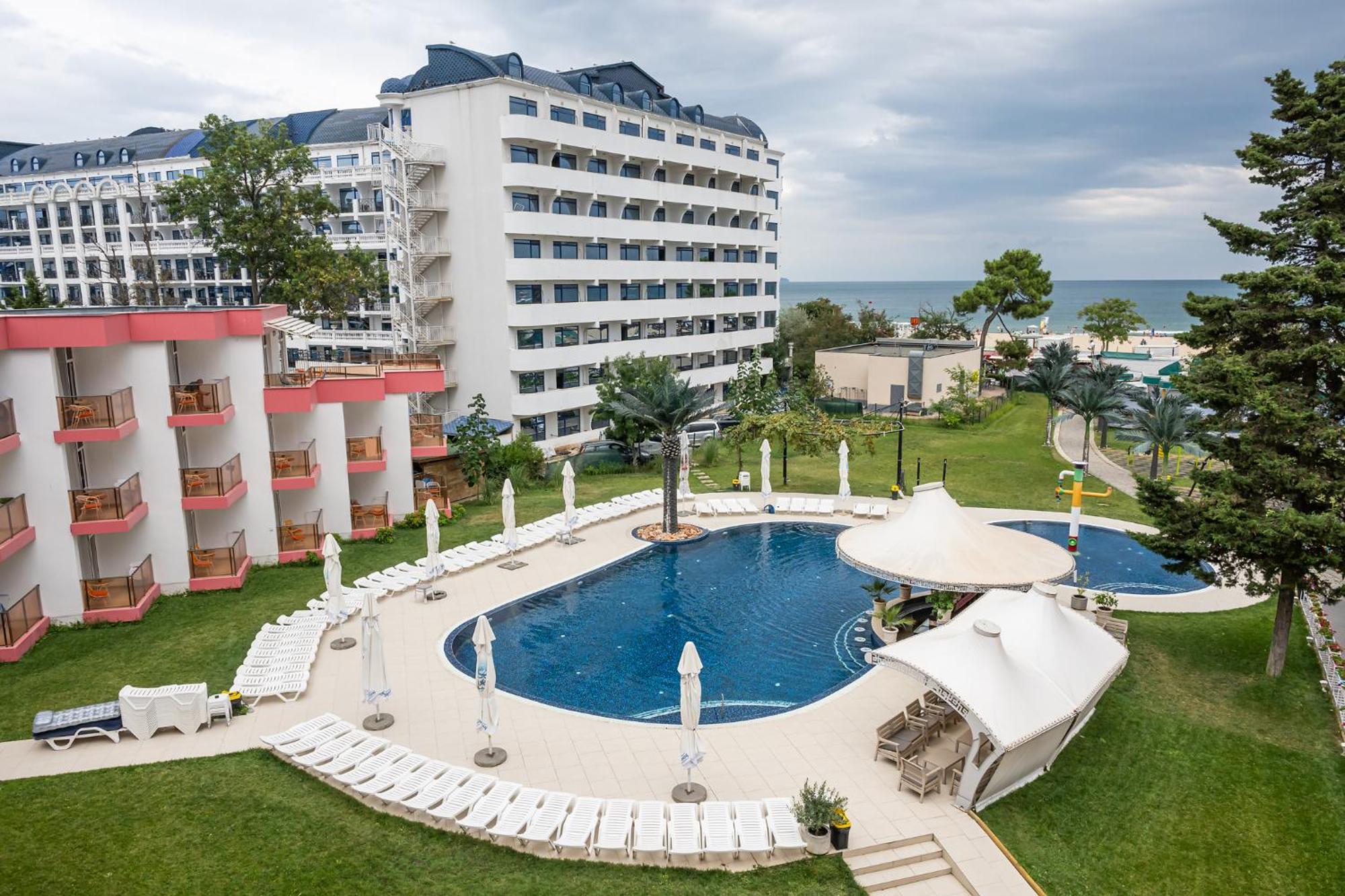 Flamingo Beach Hotel Slăntjev Brjag Exteriör bild